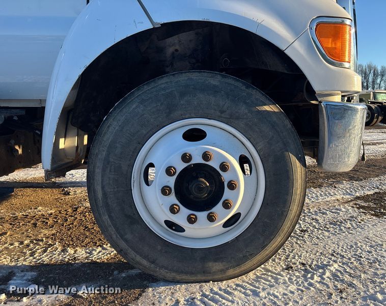 image for item DU6967 2008 Ford F650 crane grapple truck