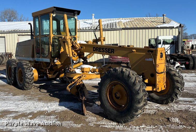 image for item DU6968 Dresser 830 motor grader