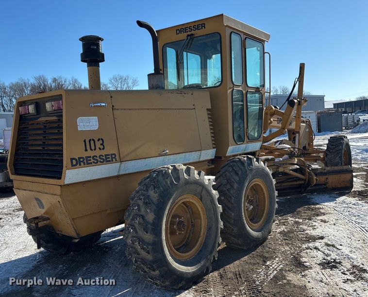 image for item DU6968 Dresser 830 motor grader