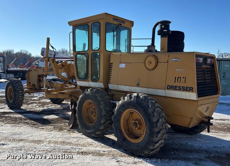image for item DU6968 Dresser 830 motor grader