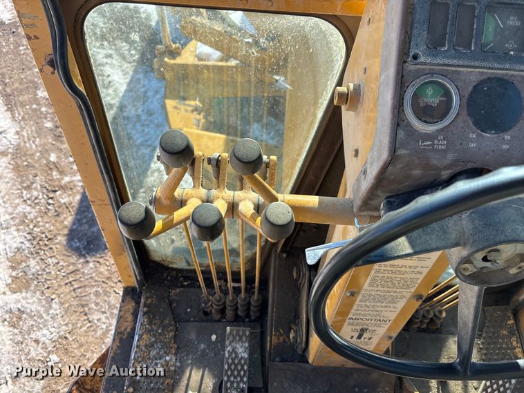 image for item DU6968 Dresser 830 motor grader