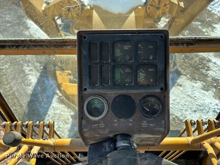 image for item DU6968 Dresser 830 motor grader