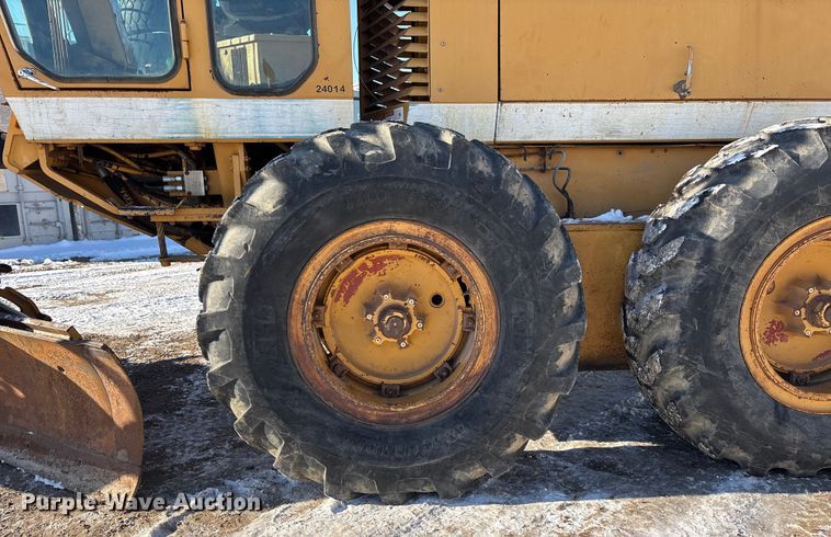 image for item DU6968 Dresser 830 motor grader