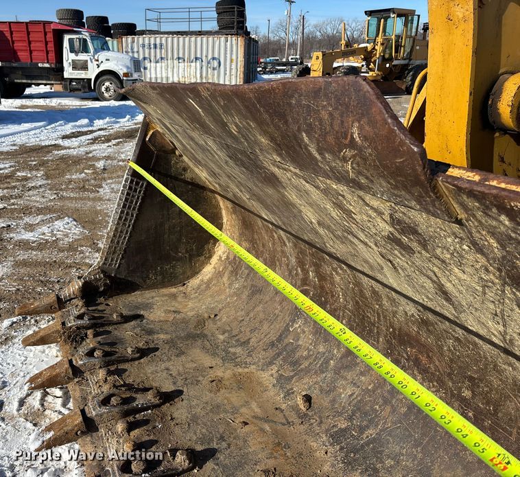 image for item DU6970 2000 Caterpillar 963C loader