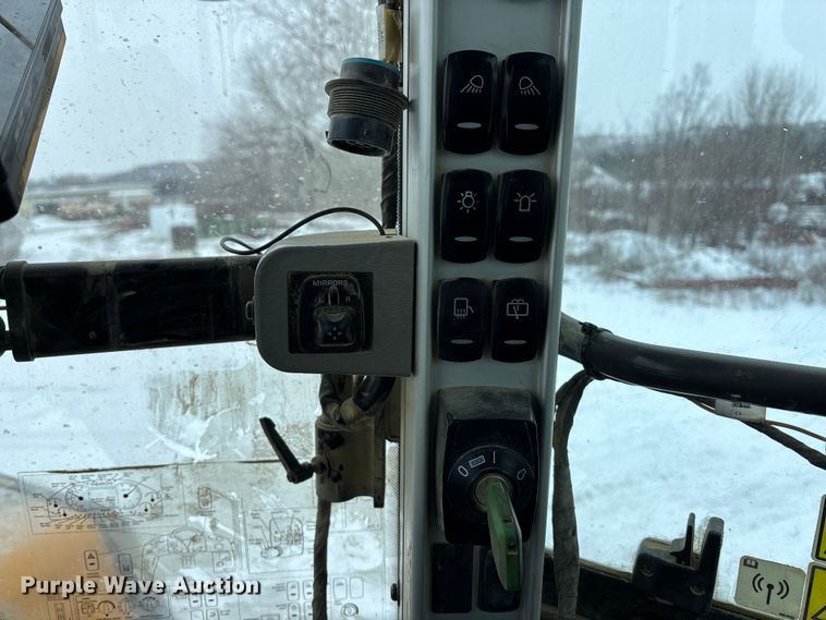 image for item DU6994 2017 Volvo L220H wheel loader