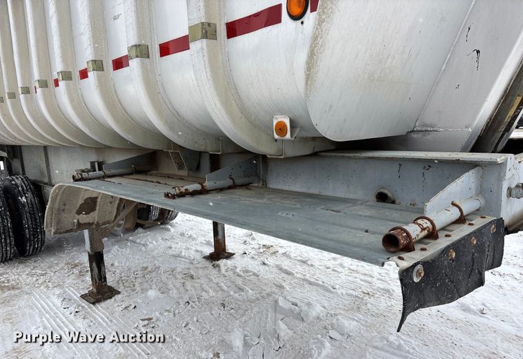 image for item DU6995 1989 Fruehauf end dump trailer