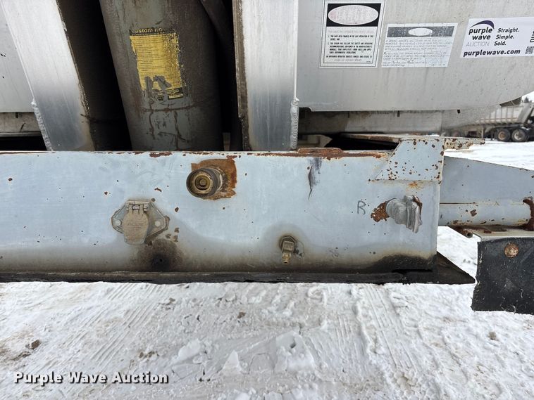 image for item DU6995 1989 Fruehauf end dump trailer