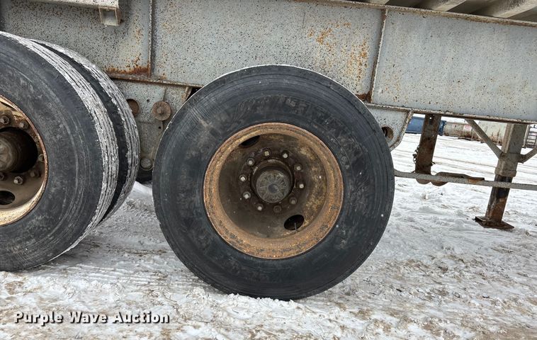 image for item DU6995 1989 Fruehauf end dump trailer