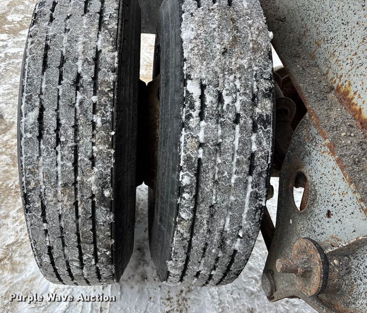 image for item DU6995 1989 Fruehauf end dump trailer