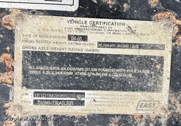 image for item DU6996 2006 East end dump trailer