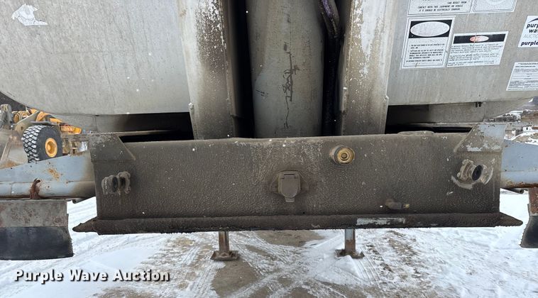 image for item DU6997 1989 Fruehauf end dump trailer