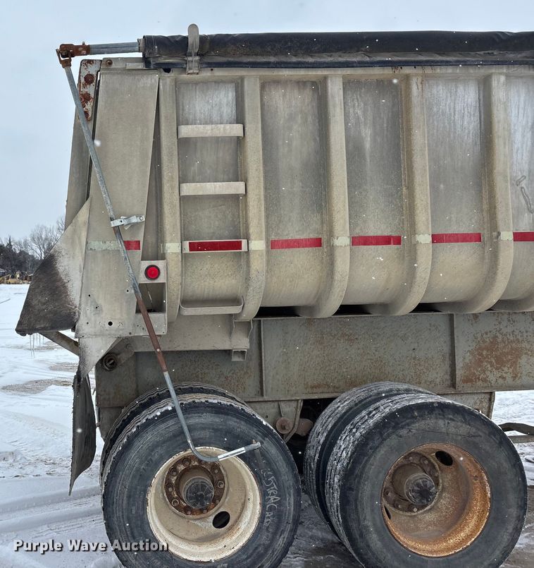 image for item DU6997 1989 Fruehauf end dump trailer