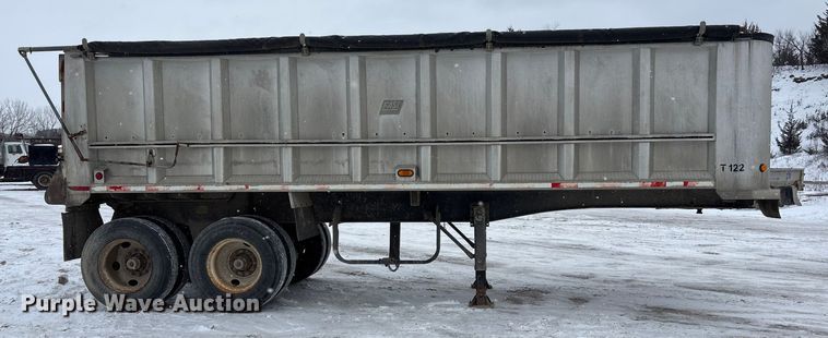 image for item DU6998 2000 East end dump trailer