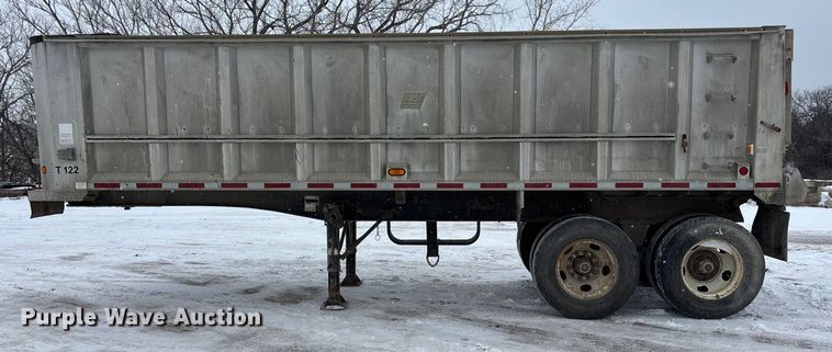 image for item DU6998 2000 East end dump trailer