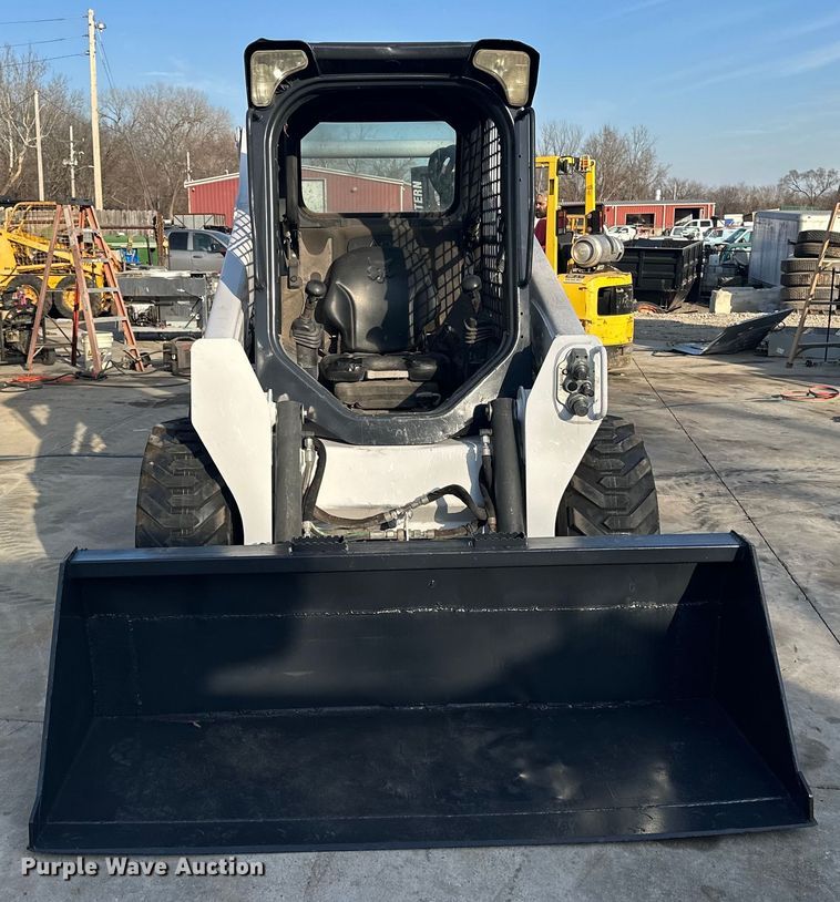 image for item DV0782 2016 Bobcat S530 skid steer loader