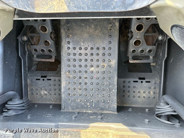 image for item DV0782 2016 Bobcat S530 skid steer loader