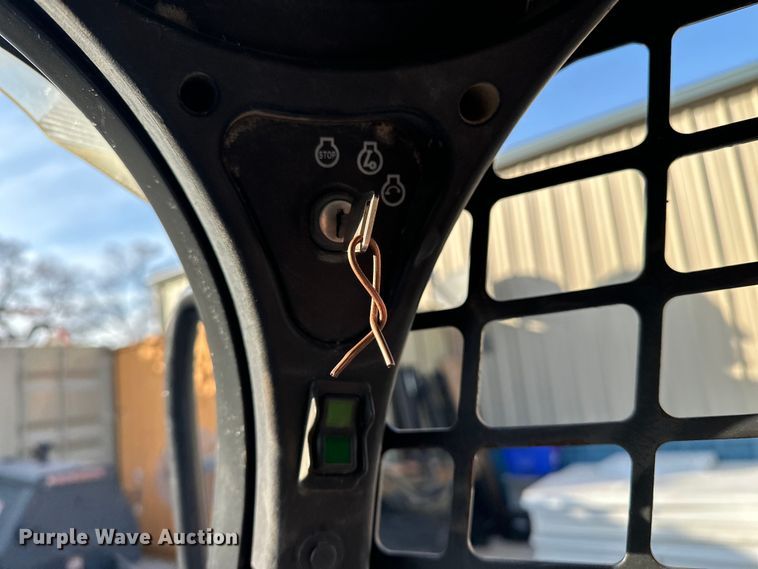 image for item DV0782 2016 Bobcat S530 skid steer loader