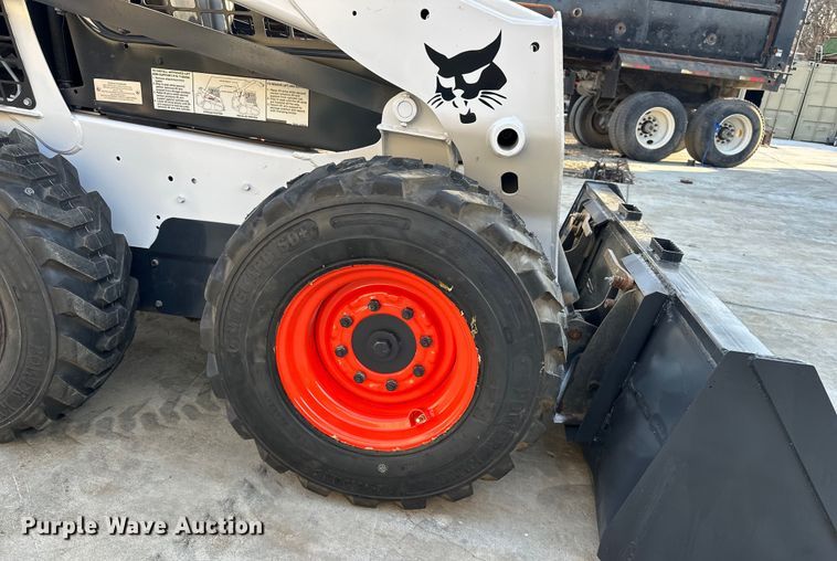 image for item DV0782 2016 Bobcat S530 skid steer loader