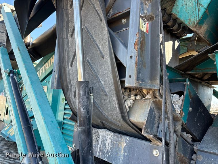 image for item DW7459 2016 Power Screen Chieftain 1700 screening plant