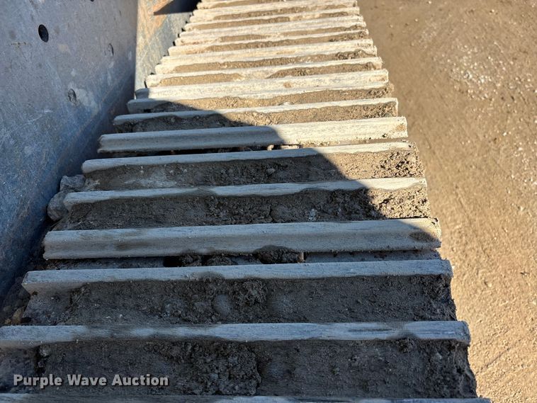 image for item DW7459 2016 Power Screen Chieftain 1700 screening plant