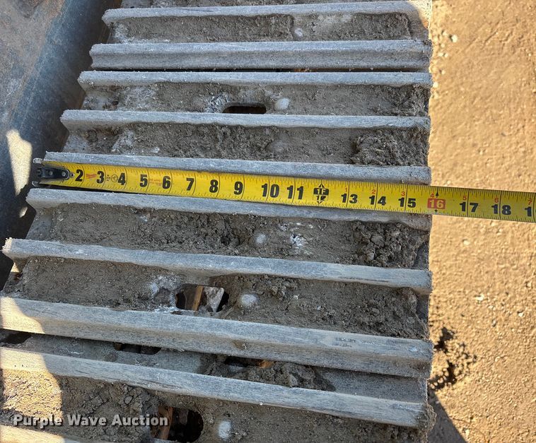 image for item DW7459 2016 Power Screen Chieftain 1700 screening plant