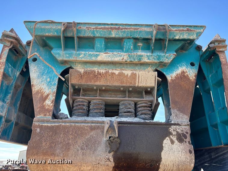 image for item DW7460 2015 Powerscreen  Trackpactor 320 impact crusher