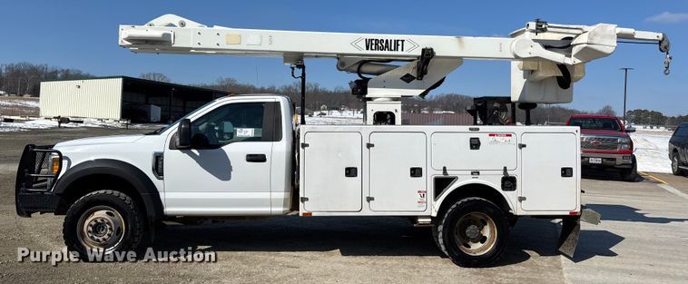 image for item DW7480 2017 Ford F550 bucket truck