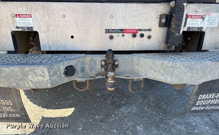 image for item DW7480 2017 Ford F550 bucket truck