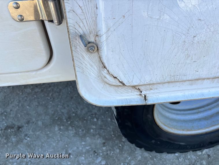 image for item DW7480 2017 Ford F550 bucket truck