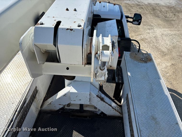image for item DW7480 2017 Ford F550 bucket truck