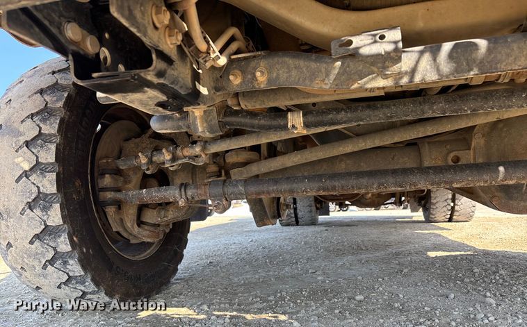 image for item DW7480 2017 Ford F550 bucket truck