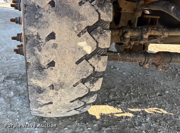 image for item DW7480 2017 Ford F550 bucket truck