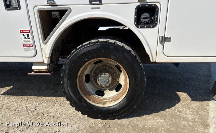 image for item DW7480 2017 Ford F550 bucket truck