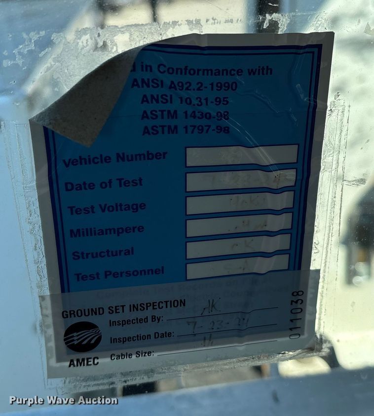 image for item DW7480 2017 Ford F550 bucket truck