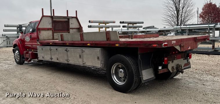 image for item EA2086 2003 Ford F750 Crew Cab flatbed truck