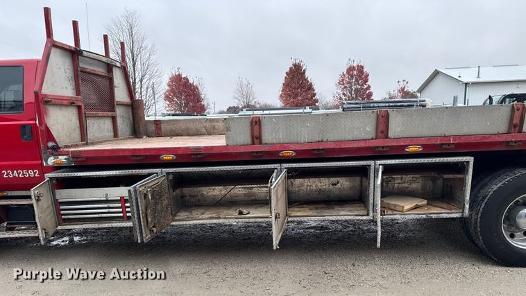 image for item EA2086 2003 Ford F750 Crew Cab flatbed truck