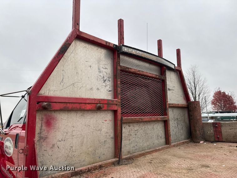 image for item EA2086 2003 Ford F750 Crew Cab flatbed truck