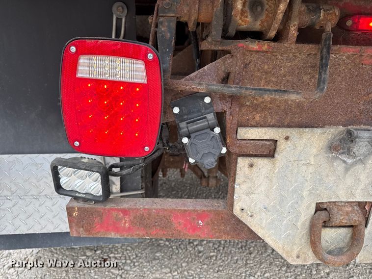 image for item EA2086 2003 Ford F750 Crew Cab flatbed truck