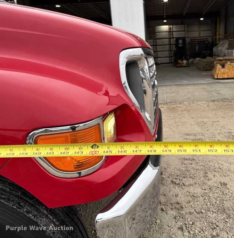 image for item EA2086 2003 Ford F750 Crew Cab flatbed truck