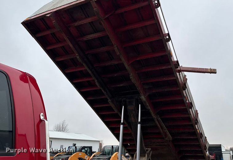 image for item EA2086 2003 Ford F750 Crew Cab flatbed truck