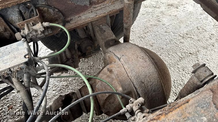 image for item EA2086 2003 Ford F750 Crew Cab flatbed truck