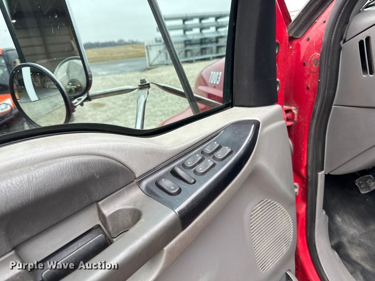 image for item EA2086 2003 Ford F750 Crew Cab flatbed truck