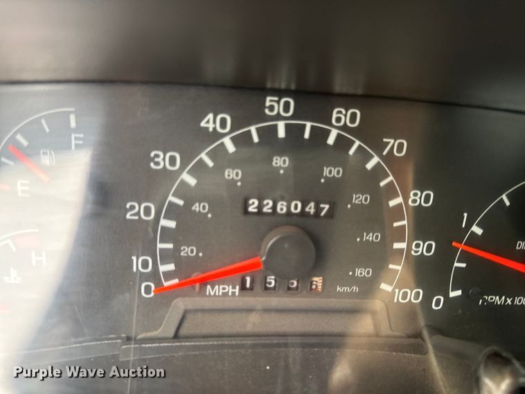 image for item EA2086 2003 Ford F750 Crew Cab flatbed truck