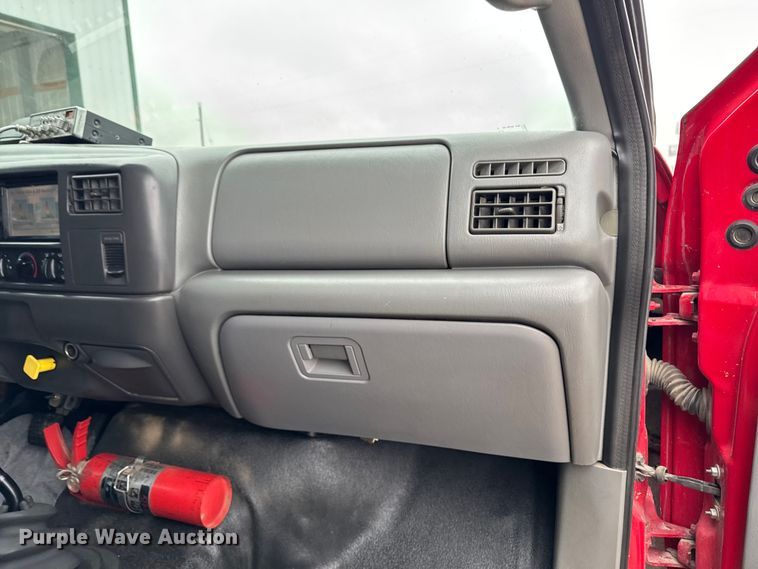 image for item EA2086 2003 Ford F750 Crew Cab flatbed truck