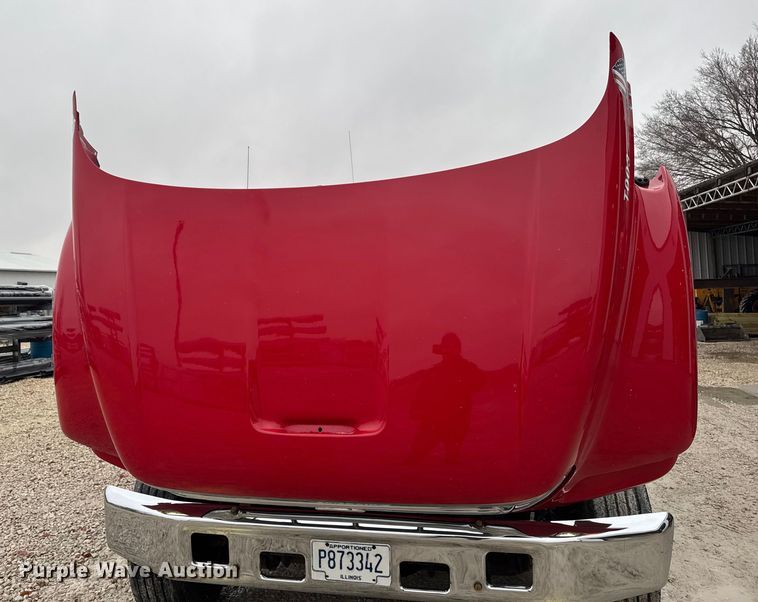 image for item EA2086 2003 Ford F750 Crew Cab flatbed truck