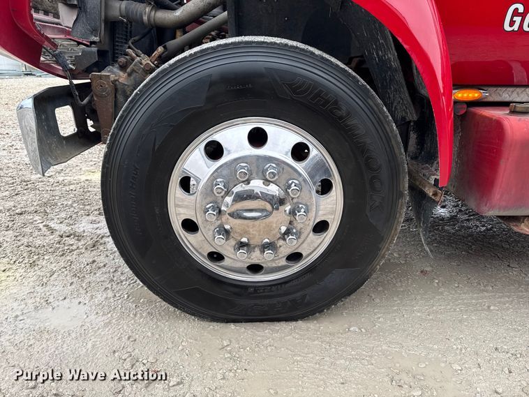 image for item EA2086 2003 Ford F750 Crew Cab flatbed truck