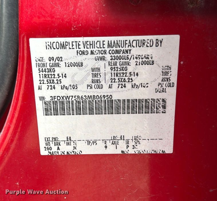 image for item EA2086 2003 Ford F750 Crew Cab flatbed truck