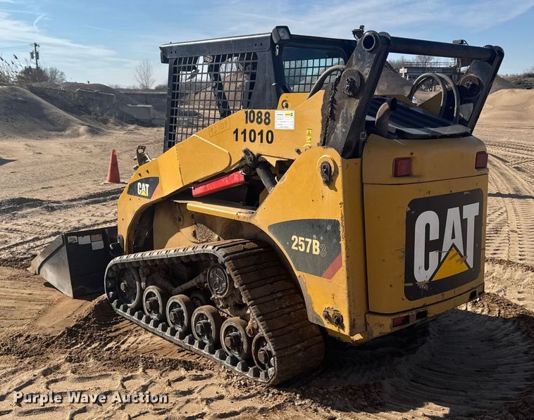 image for item EA2321 2013 Caterpillar 257B3 tracked skid steer loader