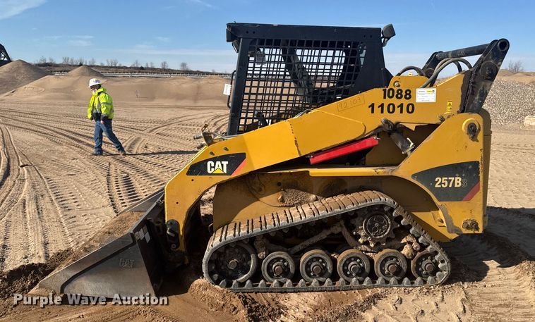 image for item EA2321 2013 Caterpillar 257B3 tracked skid steer loader
