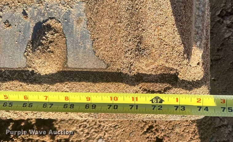 image for item EA2321 2013 Caterpillar 257B3 tracked skid steer loader